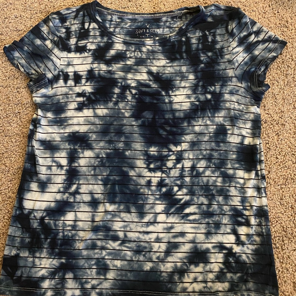 Soft and sexy American eagle T-shirt